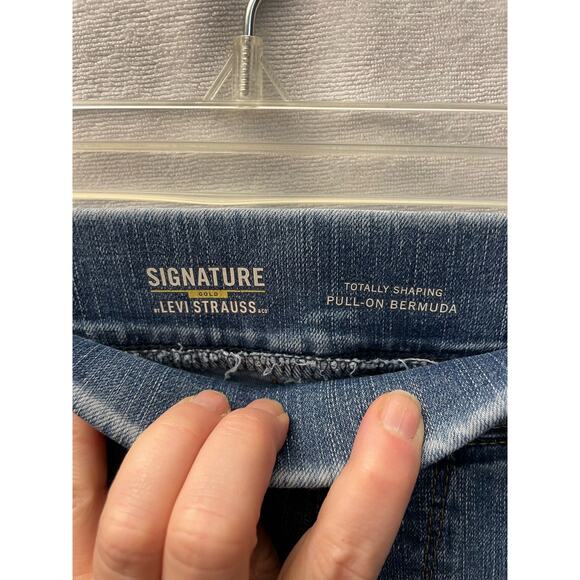 Levi Strauss signature gold pull on Bermuda jean short denim sz 6 elastic 28 - Picture 2 of 5